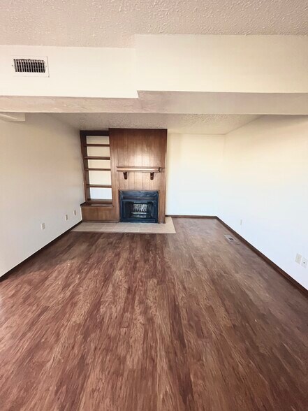 More Photos Of 312 Chalmette Dr, Norman Apartments For Sale