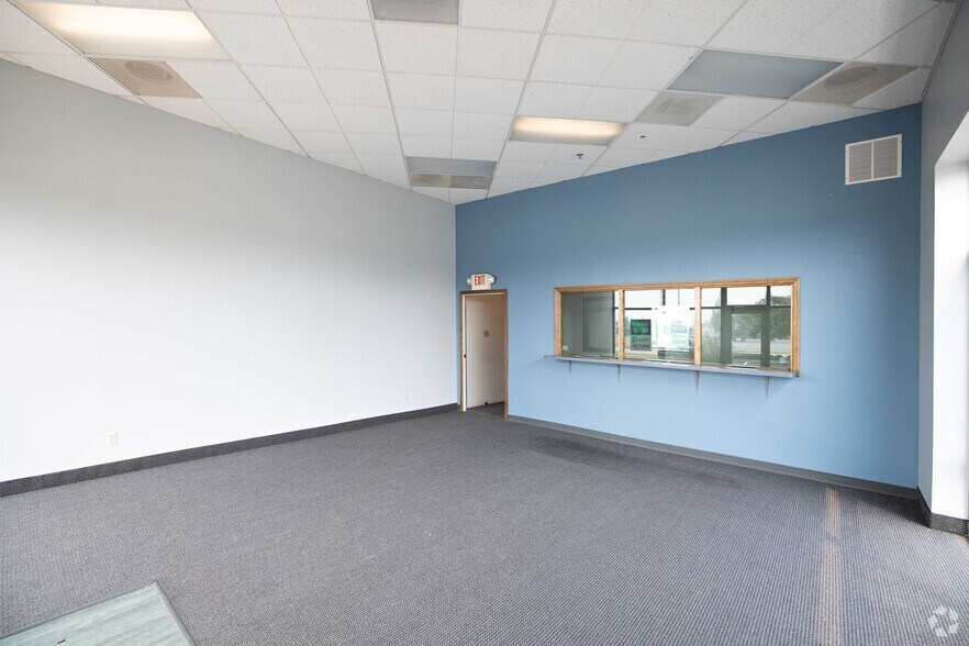 More Photos Of 2304 18th St, Kenosha Unknown For Lease