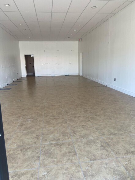 More Photos Of 560 El Cajon Blvd, El Cajon Storefront For Lease