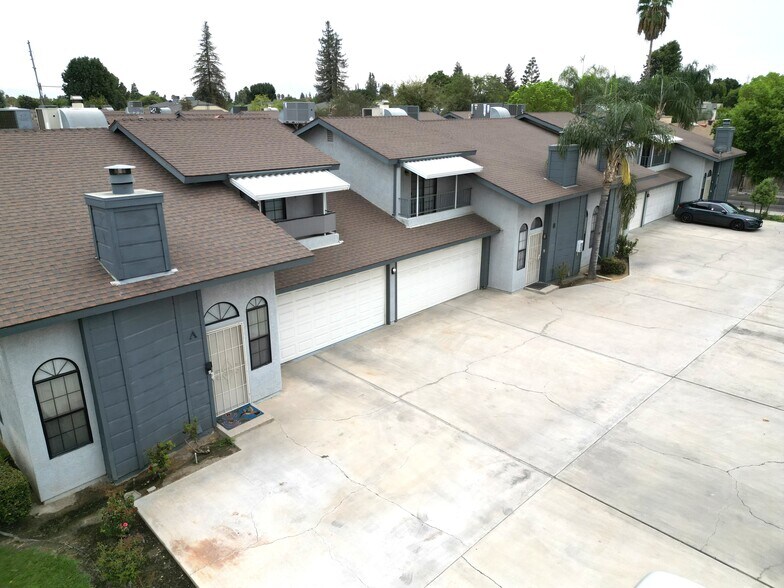 More Photos Of 7717 S Laurelglen Blvd, Bakersfield Apartments For Sale