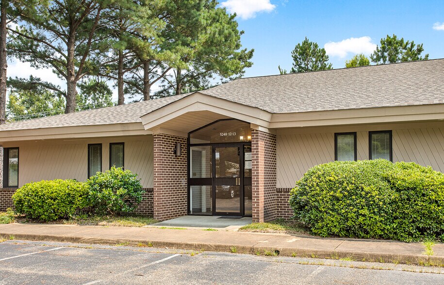 More Photos Of 5248 Olde Towne Rd, Williamsburg Office For Sale