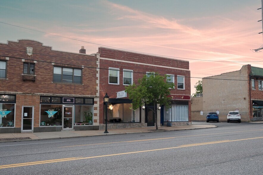 Primary Photo Of 1047 S Big Bend Blvd, Saint Louis Storefront Retail Office For Lease