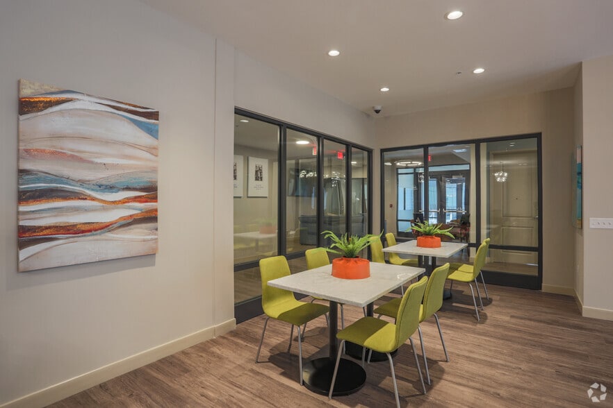 More Photos Of 1850 Merchant Ln, Hampton Apartments For Sale