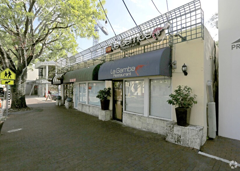 More Photos Of 3433-3437 Main Hwy, Miami Storefront For Lease