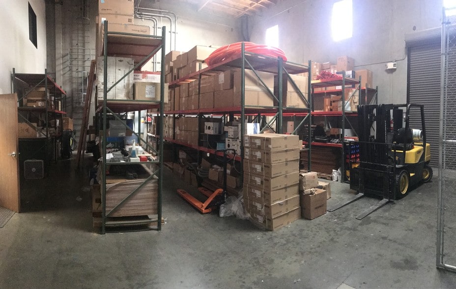 More Photos Of 255 N Lincoln Ave, Corona Light Distribution For Sale