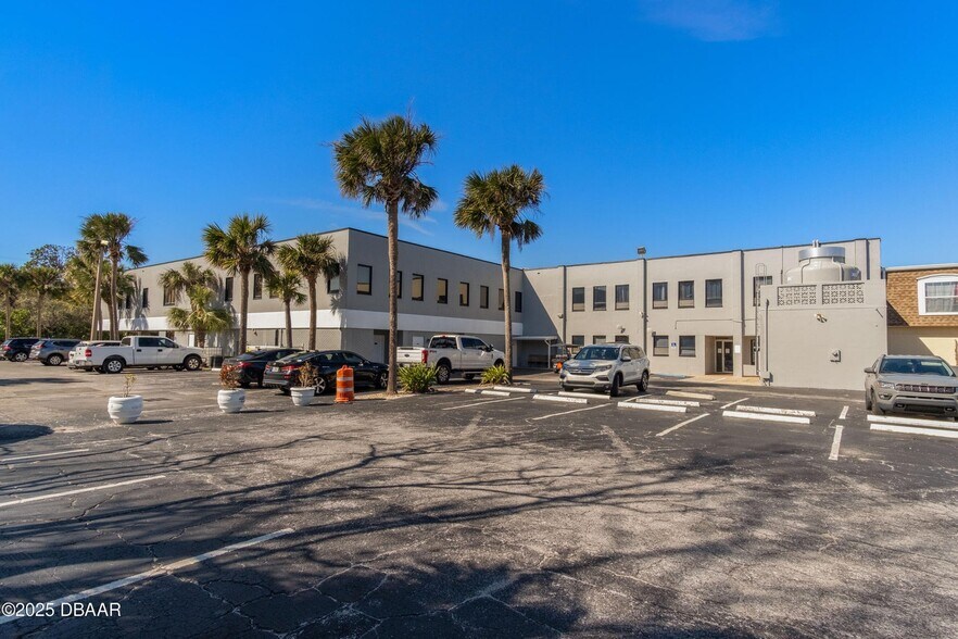 More Photos Of 100-110 E Granada Blvd, Ormond Beach Office For Sale