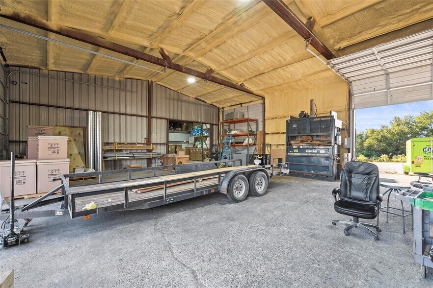 More Photos Of 600-608 FM 981, Blue Ridge Warehouse For Sale