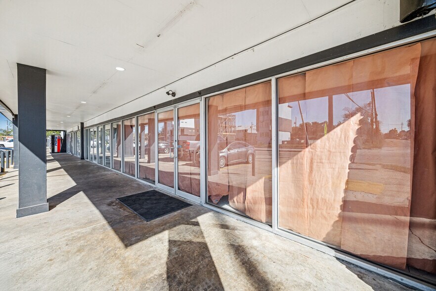 Primary Photo Of 5600 Yale St, Houston Unknown For Lease