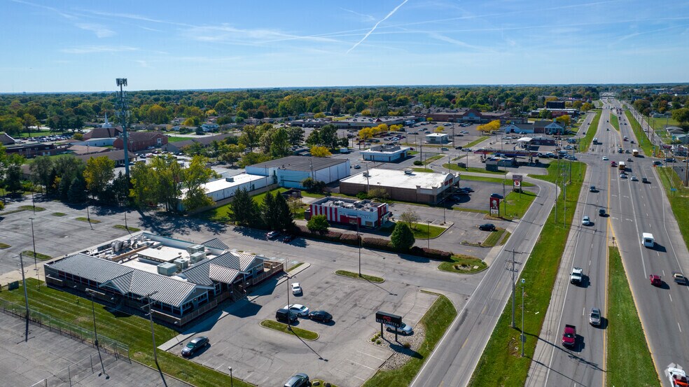 More Photos Of 1691 E Dublin Granville Rd, Columbus Restaurant For Sale