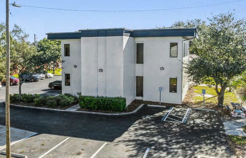 More Photos Of 11602 N 51st St, Tampa Office For Sale