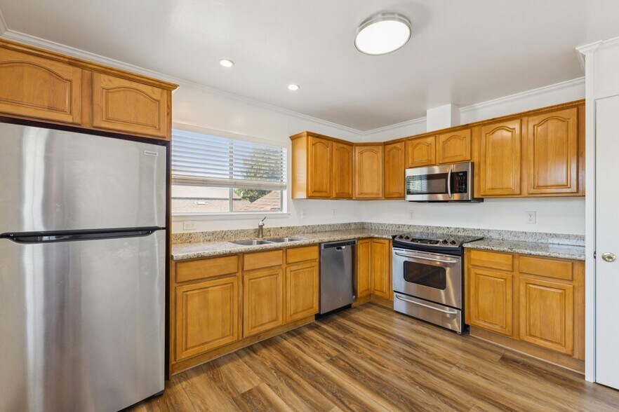 More Photos Of 3851 Vineyard Ave, Pleasanton Multifamily For Sale