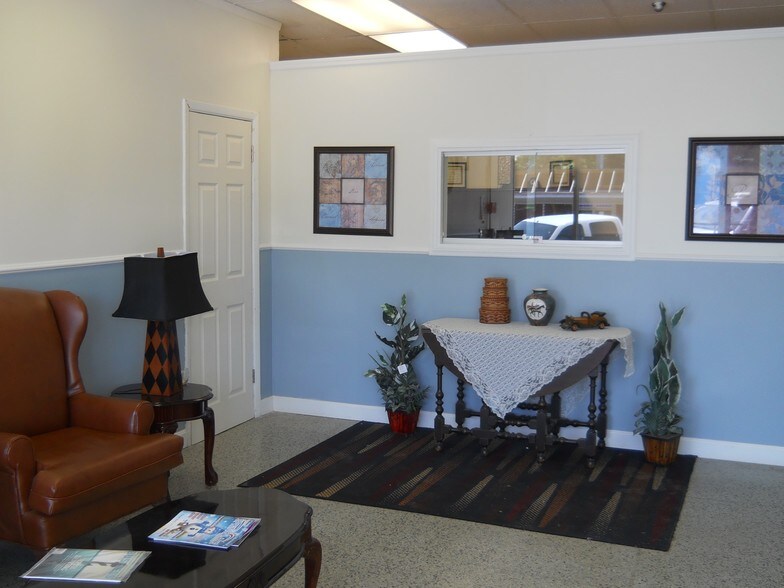 More Photos Of 118-124 N Main St, Spring Lake Storefront Retail Office For Sale