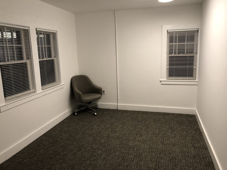 More Photos Of 864 Mapleton Rd, Princeton Office For Sale