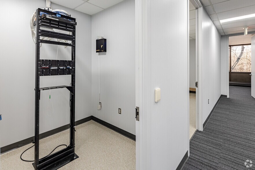 More Photos Of 600 Parsippany Rd, Parsippany Office For Sale