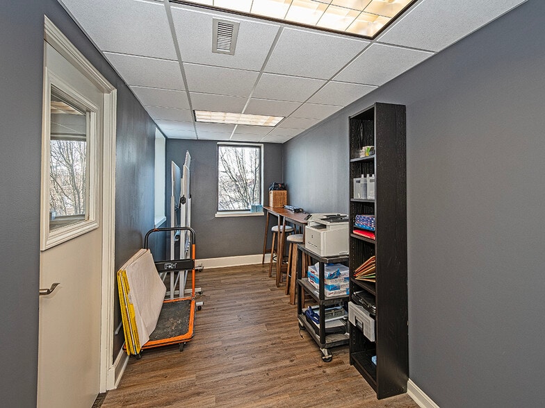 More Photos Of 213 Bailey Ave, Pittsburgh Office For Sale