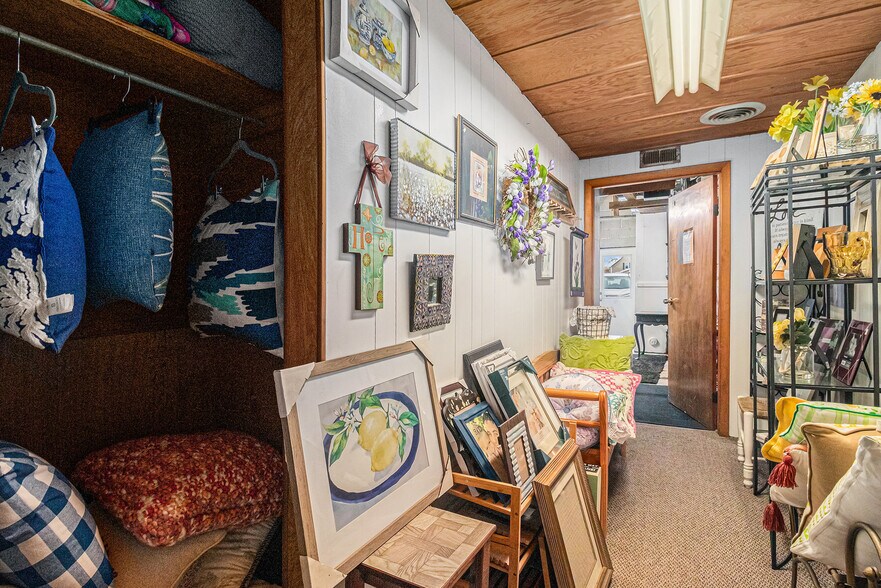 More Photos Of 107 E Main St, Deshler Storefront Retail Residential For Sale