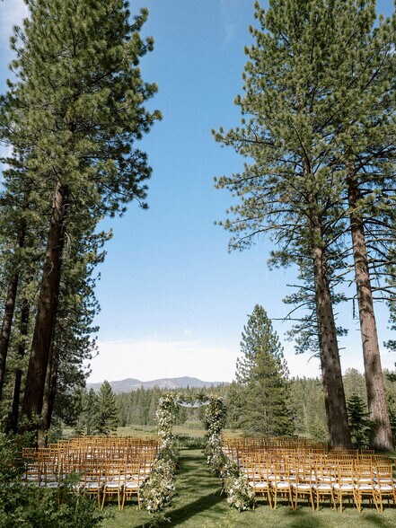 More Photos Of 320 Independence Lake Rd, Sierraville Lodge Meeting Hall For Sale