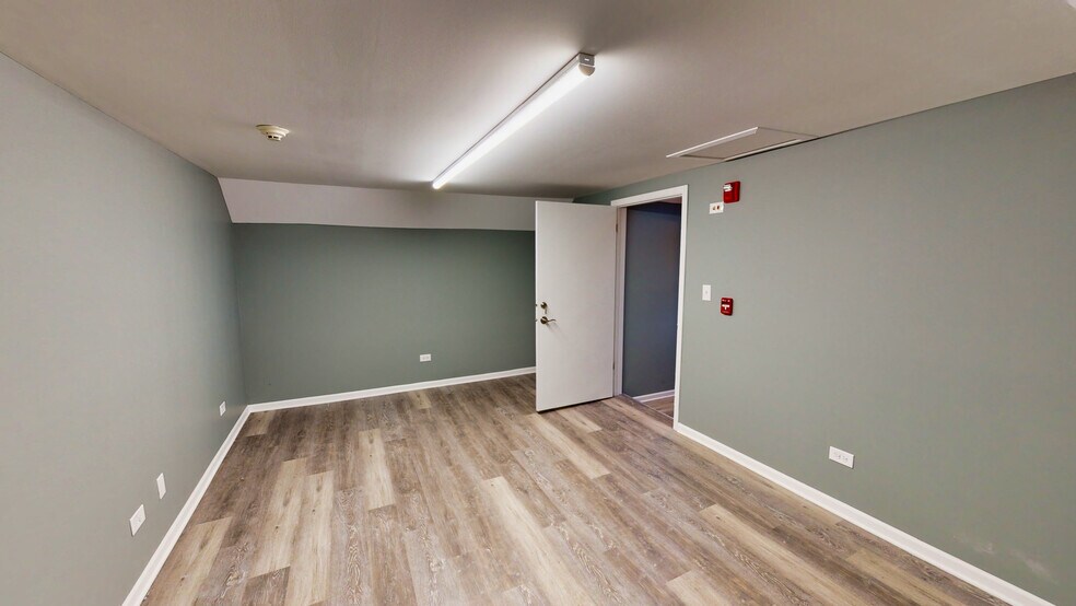 More Photos Of 1208 Lisle Plz, Lisle Medical For Lease