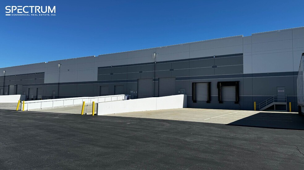 More Photos Of 28361-28385 Constellation Rd, Valencia Manufacturing For Lease