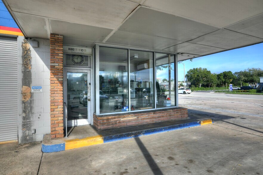 More Photos Of 2025 US 1, Vero Beach Auto Dealership For Sale