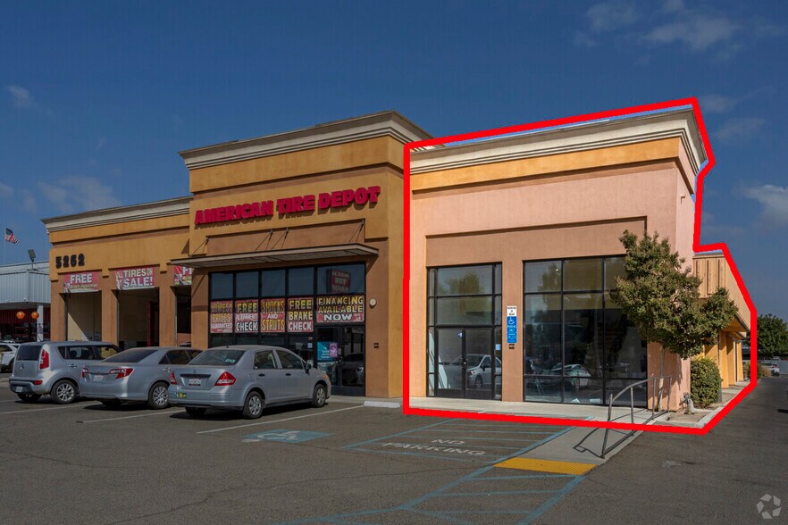 More Photos Of 5262 N Blackstone Ave, Fresno Flex For Lease