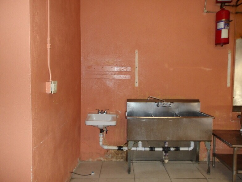 More Photos Of 102 Colorado st, Rio Hondo Daycare Center For Sale