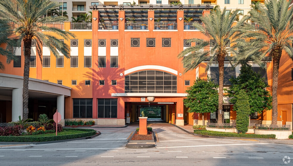 More Photos Of 100 N Federal Hwy, Fort Lauderdale Apartments For Lease