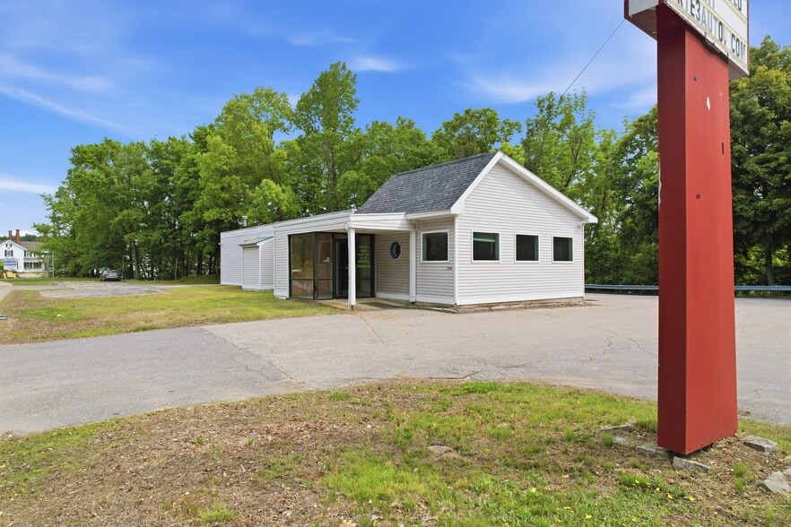 More Photos Of 310 N State St, Concord Auto Dealership For Lease
