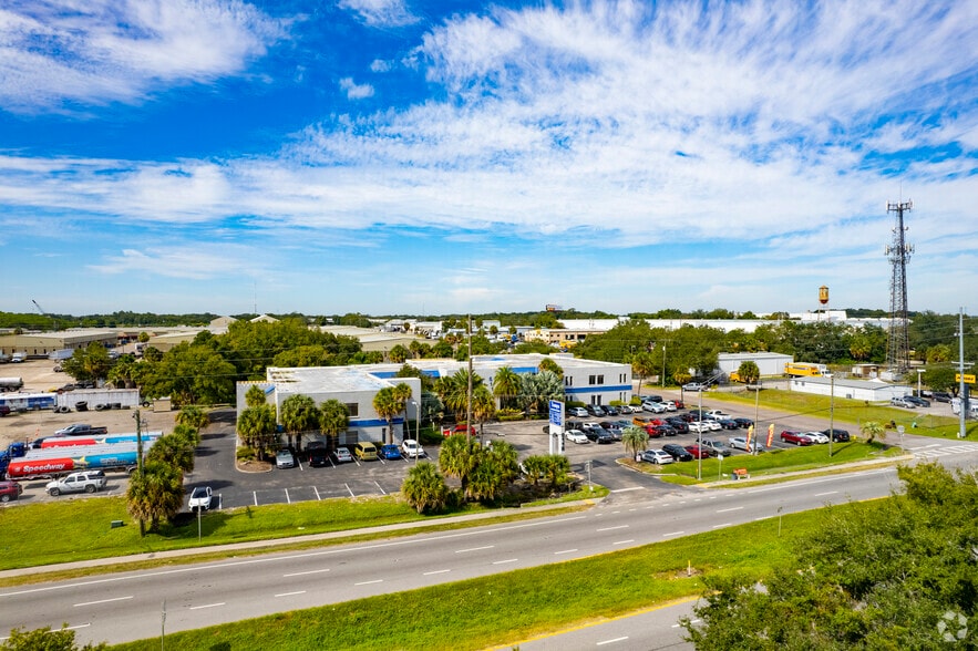 More Photos Of 5118 N 56th St, Tampa Office For Lease