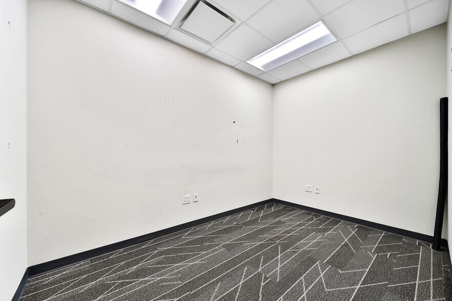 More Photos Of 5939 Albert Dr, Humble Light Distribution For Sale