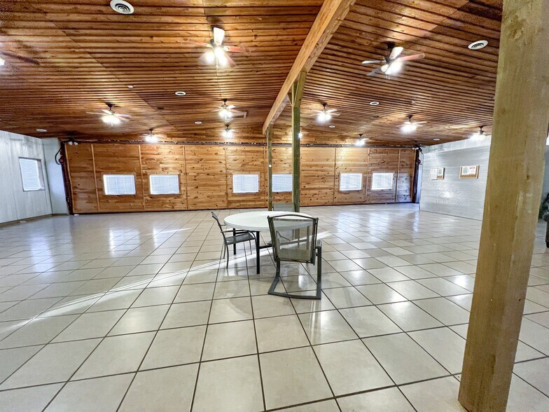 More Photos Of 2982 Harvey Bowden Rd, Paris Winery Vineyard For Sale