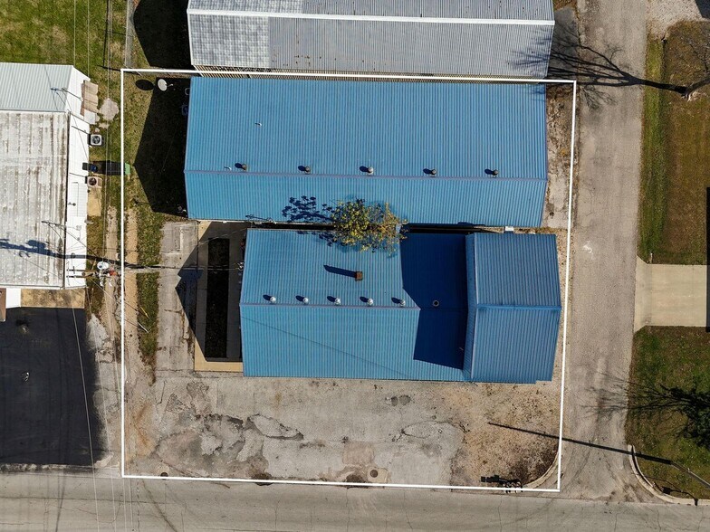 More Photos Of 610 S Locust St, Buffalo Apartments For Sale