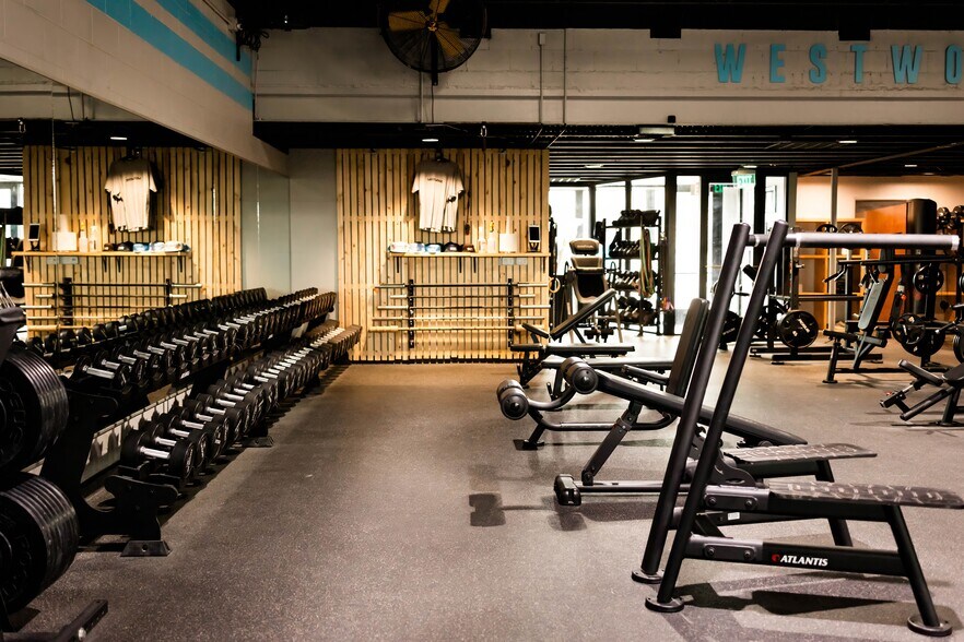 More Photos Of 608 S Jennings Ave, Fort Worth Office For Lease