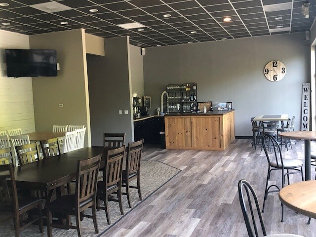 More Photos Of 1641 Matthews Township Pky, Matthews Freestanding For Lease