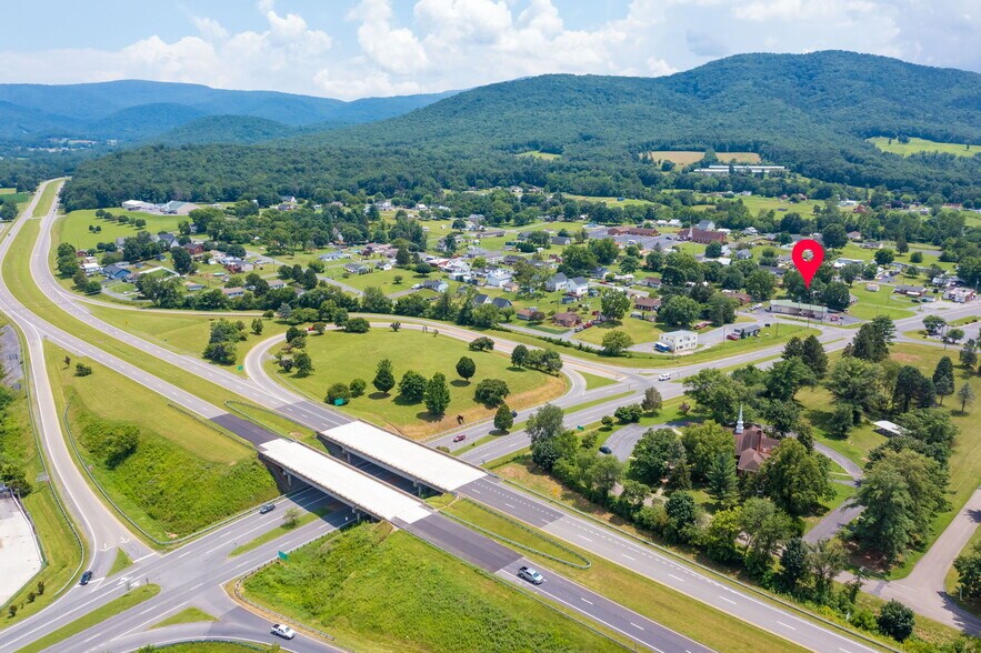 More Photos Of 117 South East Side Hwy, Elkton Carwash For Sale