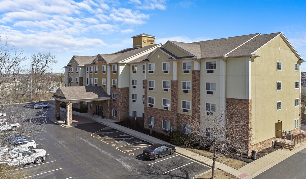 More Photos Of 1775 E Belvidere Rd, Grayslake Hotel For Sale