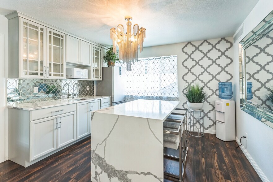 More Photos Of 200 N 23rd St, Boise Office For Sale