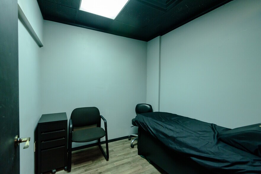 More Photos Of 573 E Huron River Dr, Belleville Freestanding For Sale