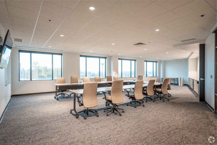 More Photos Of 11100 USA Pky, Fishers Office For Lease