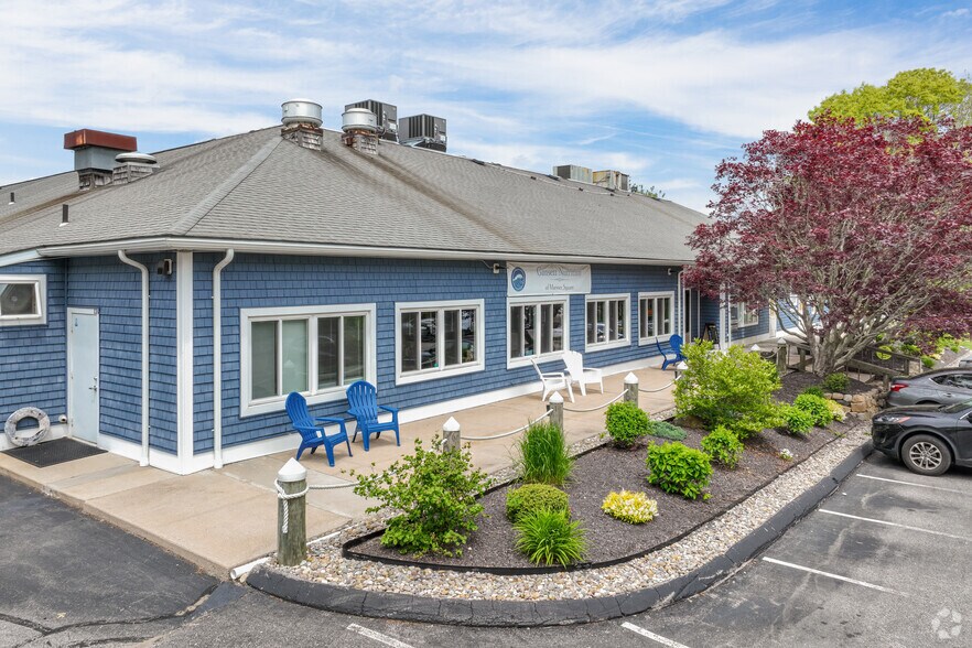 More Photos Of 140 Point Judith Rd, Narragansett Storefront Retail Office For Sale
