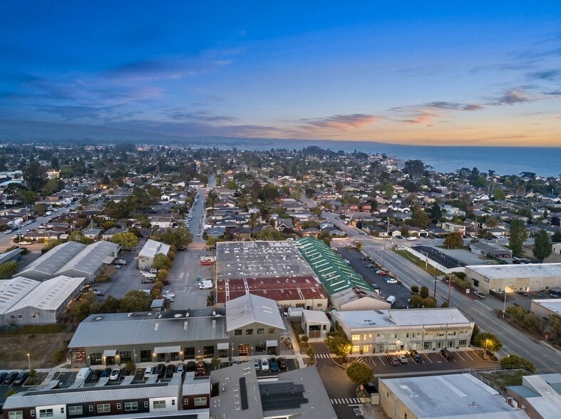More Photos Of 108 High Rd, Santa Cruz Flex For Sale
