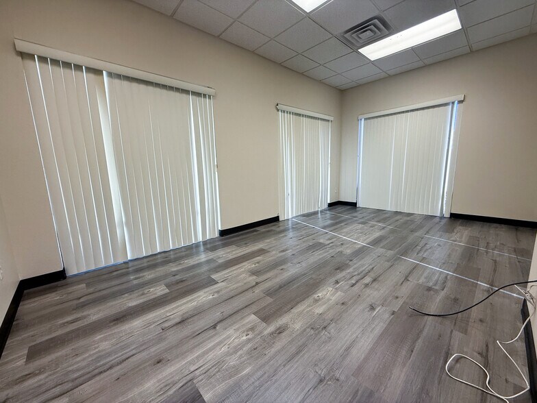 More Photos Of 301 N Pecos Rd, Henderson Medical For Lease