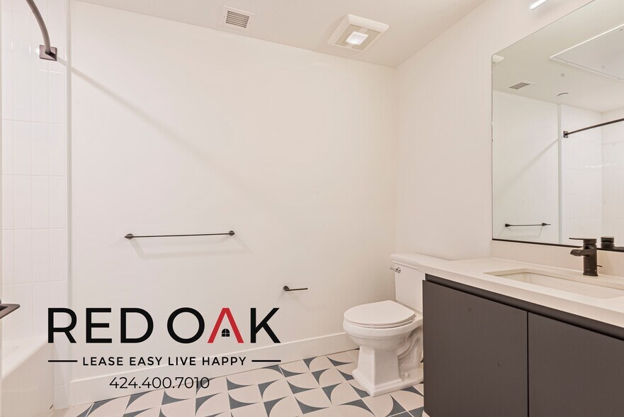 More Photos Of 3450 W 43rd St, Los Angeles Apartments For Lease