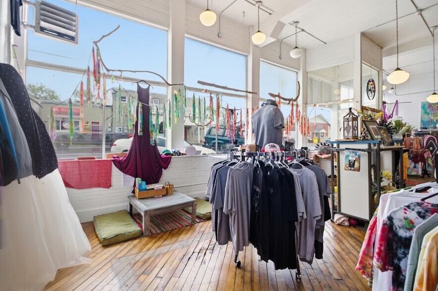 More Photos Of 437 William Ave, Davis Storefront Retail Residential For Sale