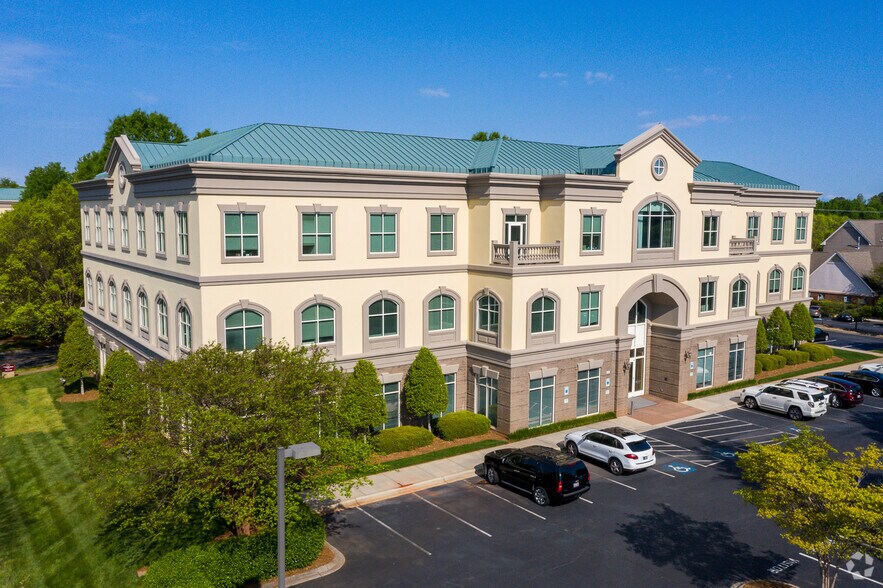 Primary Photo Of 16810 Kenton Dr, Huntersville Office For Lease