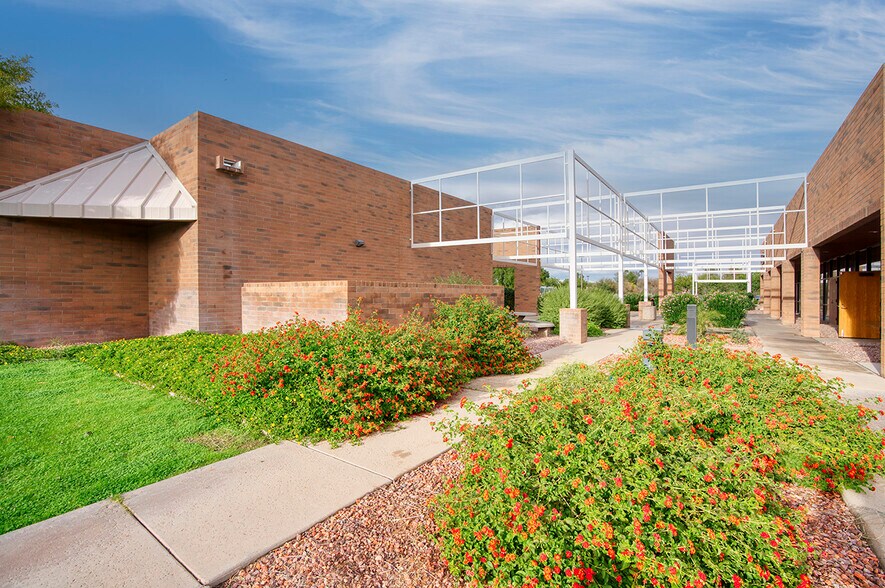 More Photos Of 14300 W Granite Valley Dr, Sun City West Unknown For Lease