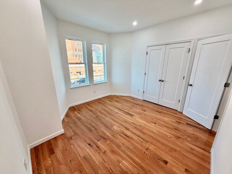 More Photos Of 5352 Cedar Ave, Philadelphia Apartments For Sale