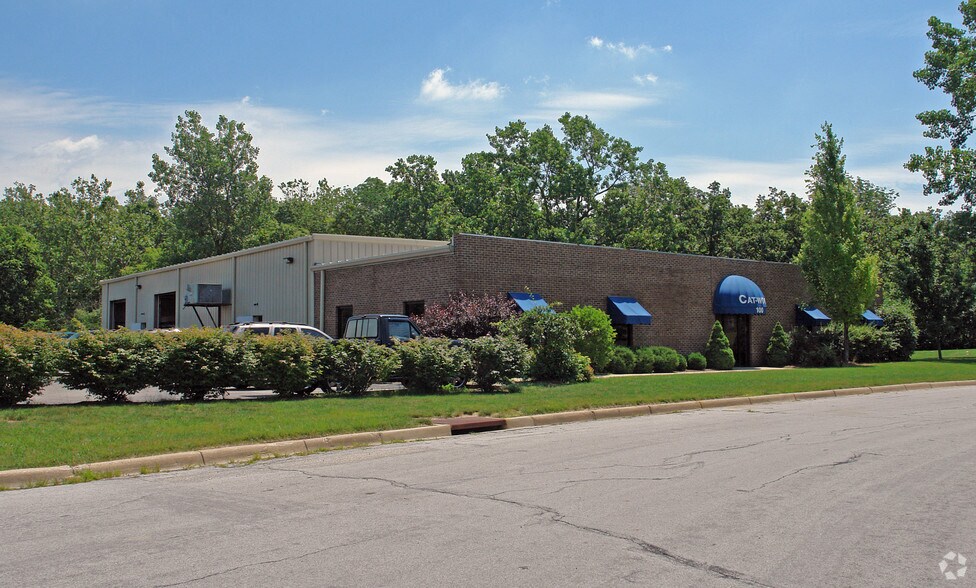 Primary Photo Of 100 Fortune Dr, West Carrollton Manufacturing For Lease