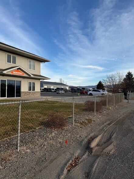 Primary Photo Of 2990 N Townsend Ave, Montrose Light Distribution For Sale
