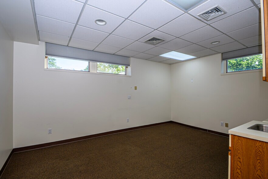 More Photos Of 213 Chestnut St, Nutley Office For Sale